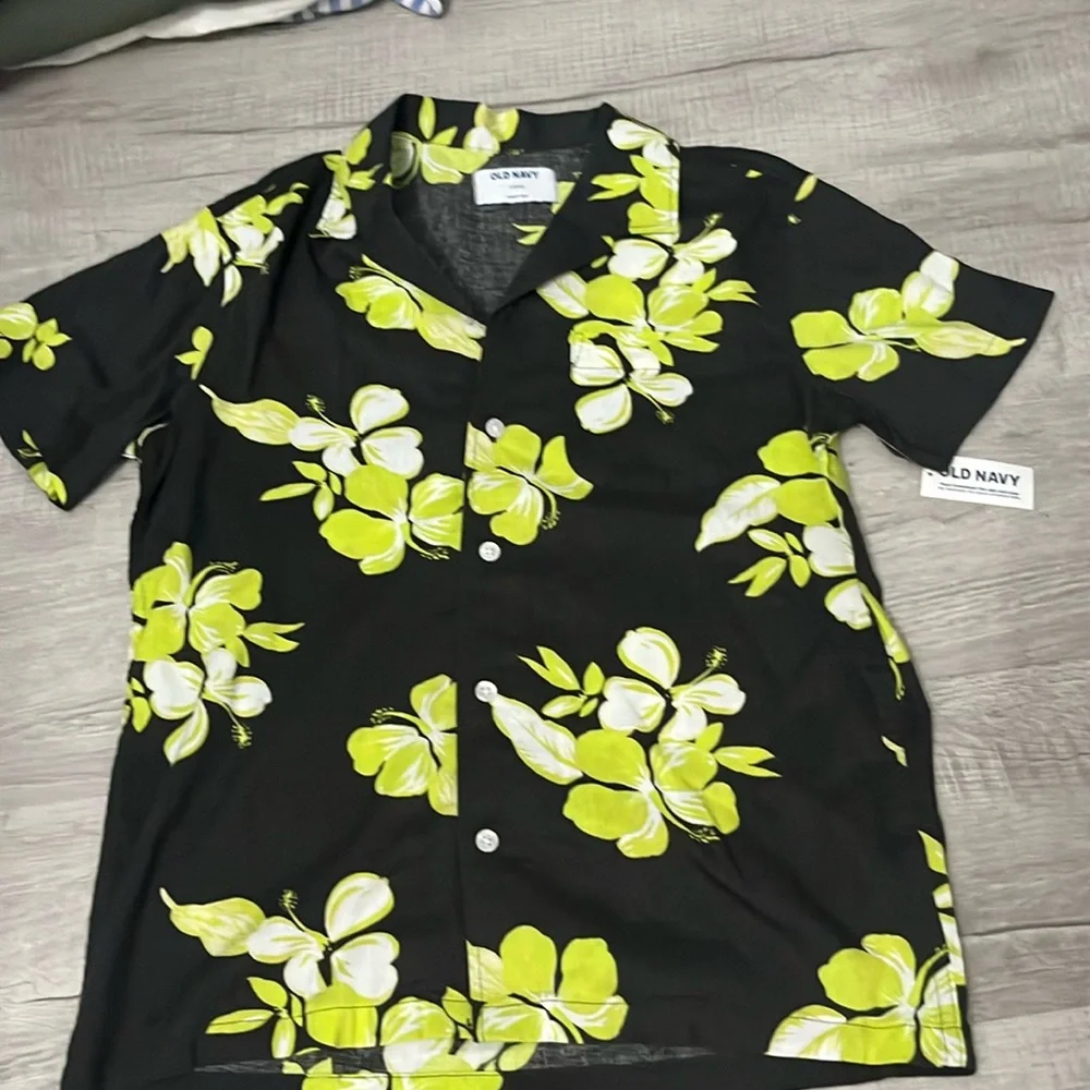 ✨Print button down✨ - Picture 1 of 6